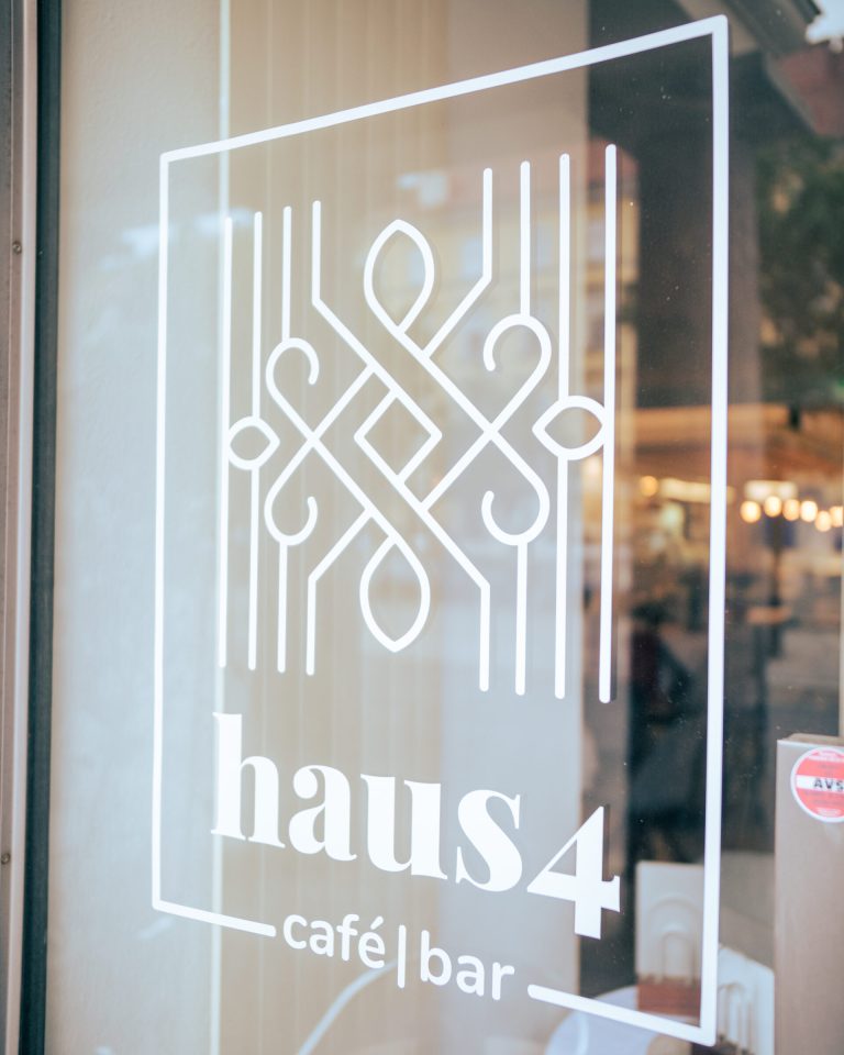 Elegantes Cafe Bradning Graz bei Unerwartet Design